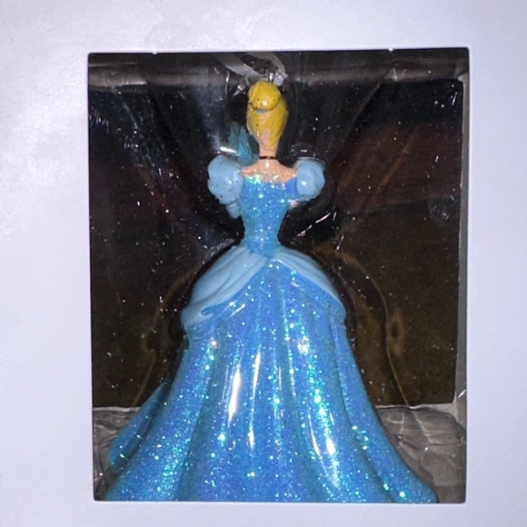 Hallmark Ornaments Disney Princess Cinderella Christmas Tree Ornament BRAND NEW! - Picture 2 of 4
